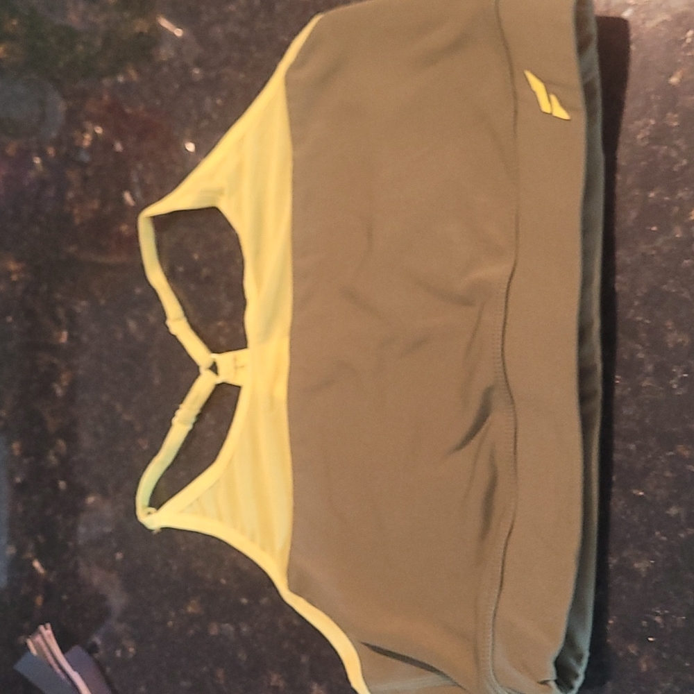Flag nor Fail sports bra